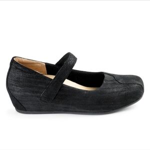 Ziera Rival Black Shiny Mary Jane Wedge Shoes Size 39 Wide